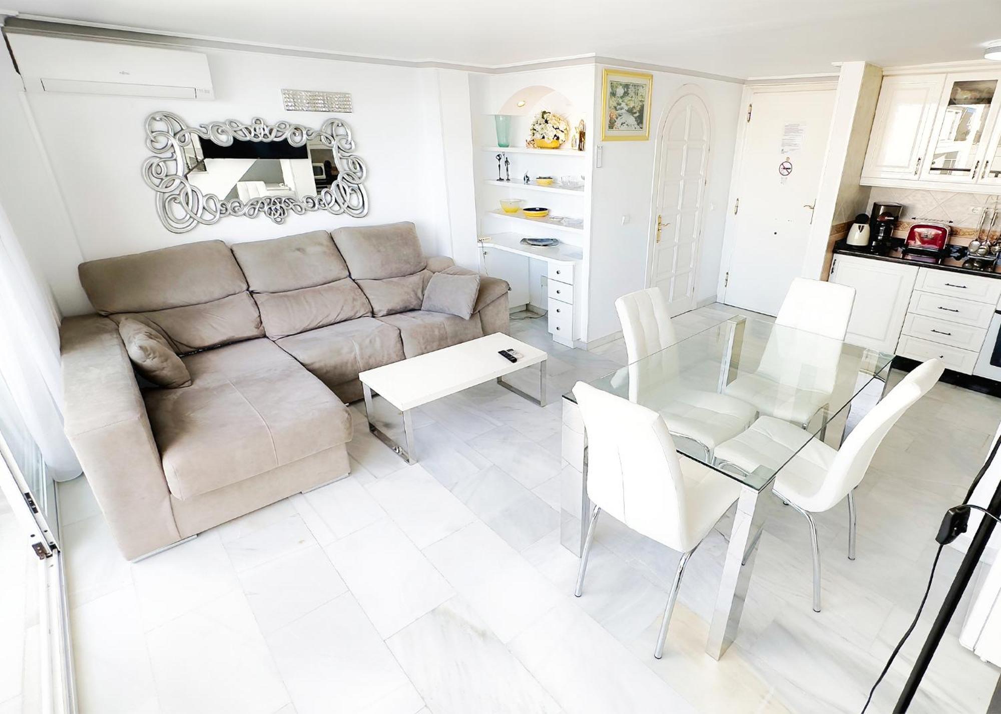 Skol 508 West Facing Duplex Apartment With Amazing Sea Views Marbella Eksteriør billede